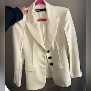 ZARA cream blazer with tortoise buttons.